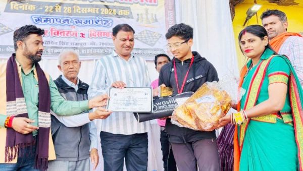 जीवन के हर क्षेत्र में सफल होने की कला सिखाता है शतरंज - मधुसूदन