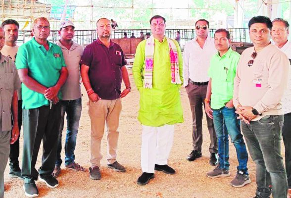 पूर्व सांसद यादव ने किया हालेकोसा कथा स्थल का निरीक्षण