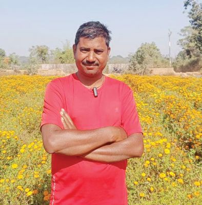 पारंपरिक खेती छोड़ परिमल ने शुरू की गेंदे के फूलों की खेती, बंपर उत्पादन से कमाई दोगुनी