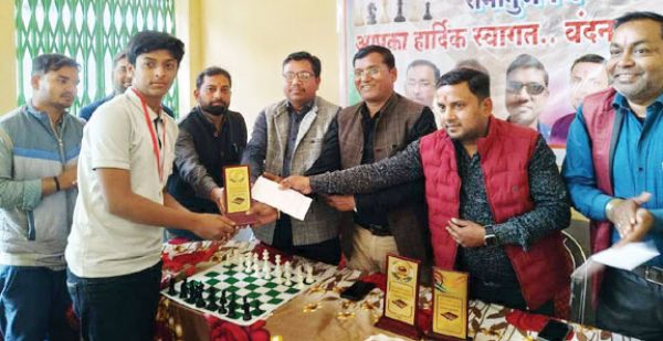 जिला स्तर ओपन शतरंज स्पर्धा में सौरभ विजेता