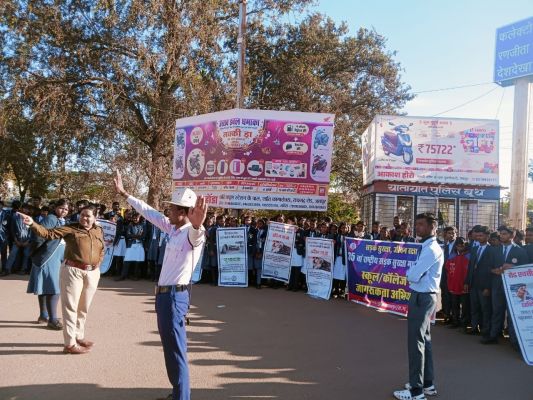 ट्रैफिक व्यवस्था सुधारने अभियान, एसपी ने दुघर्टनाजन्य क्षेत्रों का किया निरीक्षण