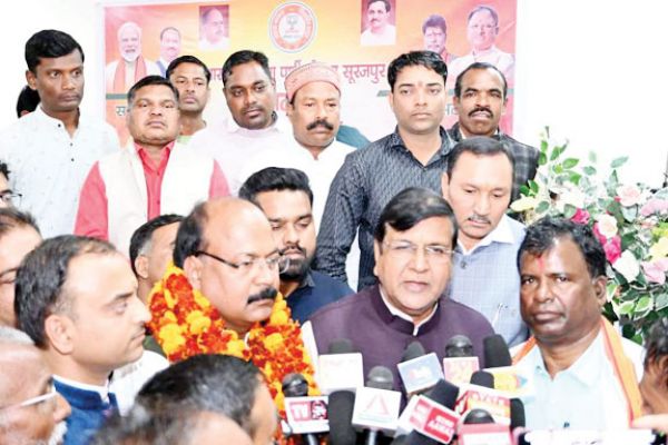मुरली मनोहर सोनी बने सूरजपुर भाजपा जिलाध्यक्ष