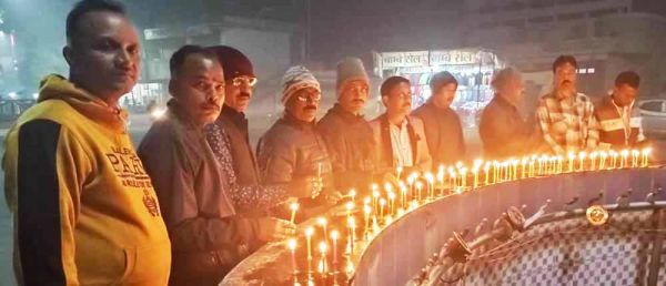 पत्रकारों ने मुकेश के हत्यारों को फांसी की मांग की