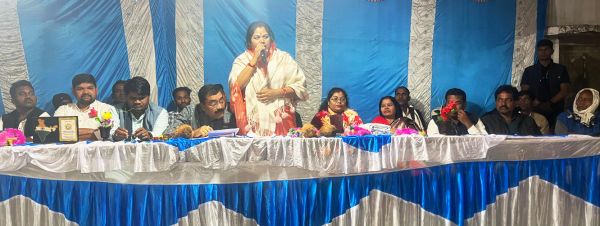 गुरु घासीदास का संदेश हम सभी को  समाज में शांति और भाईचारे का मार्ग दिखाता है- कविता