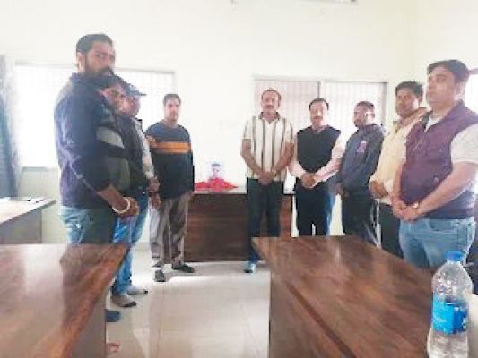 मुकेश चंद्राकर को पत्रकारों ने दी श्रद्धांजलि