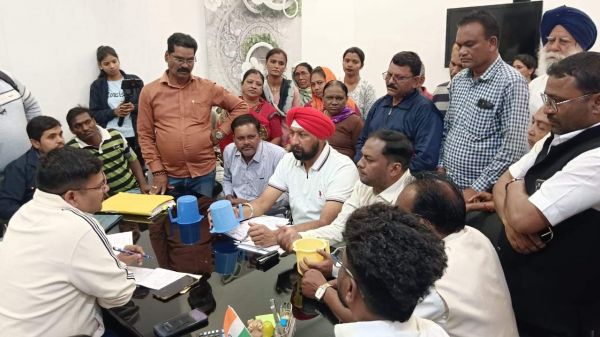 शहर की जनता पेयजल की समस्या से परेशान