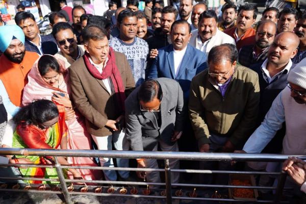 बीजापुर  में शहीद जवानों को भाजपाइयों ने दी श्रद्धांजलि