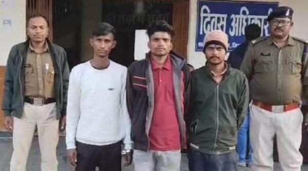 दुकान में ज्वलनशील पदार्थ फेंककर आगजनी, 3 आरोपी गिरफ्तार