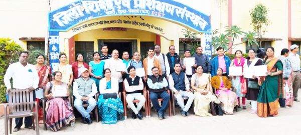 हिन्दी व्याख्यातााओं का प्रशिक्षण
