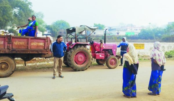 सीएमओ ने वार्डों की सफाई का किया निरीक्षण