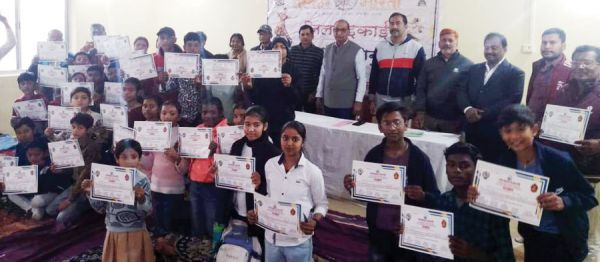 100 से अधिक बच्चे नाट्य कार्यशाला में हुए शामिल