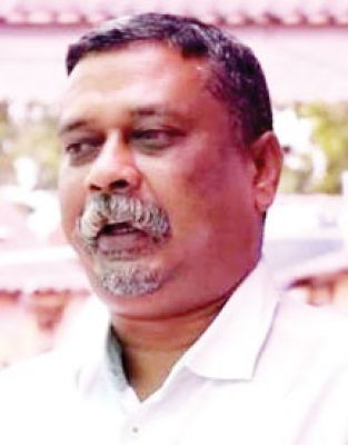 लोकार्पित मां महामाया प्रवेश द्वार के पुन: लोकार्पण की प्रशासनिक तैयारियों पर निवर्तमान महापौर तिर्की ने जताई आपत्ति
