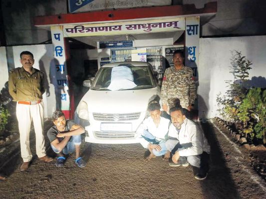 गांजा संग 3 आरोपी बंदी