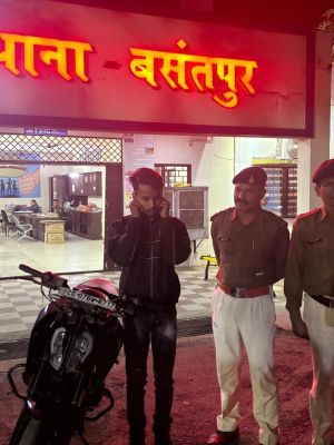 स्टंट करने वाले बाइक चालक पर कार्रवाई