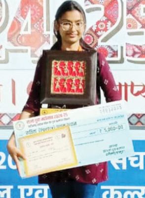 राज्य युवा महोत्सव:  होलीक्रॉस की छात्रा अपूर्वा दीक्षित कविता में प्रथम