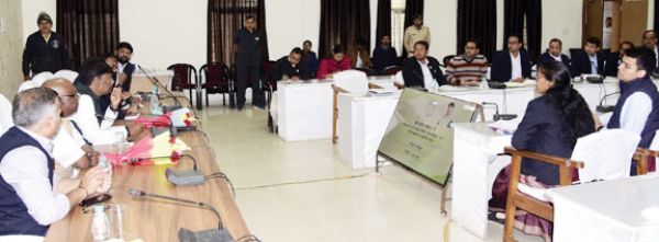 मैनपाट सहित अन्य क्षेत्रों में इको टूरिज्म विकसित करने कार्ययोजना के निर्देश