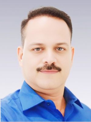 छेरछेरा की बधाई देने पहुंचे भाजपा नेता संजय