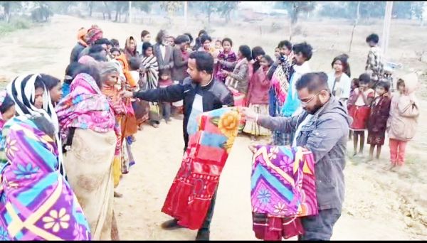 साईं बाबा सेवा आश्रम  ने जरूरतमंदों को बांटे कंबल