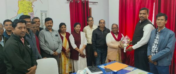 कंवर ने सम्हाला नांदगांव वृत्त के नए अधीक्षण अभियंता का पदभार