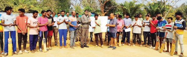 सीआरपीएफ का सिविक एक्शन प्रोग्राम, कुकानार क्षेत्र के गांवों में खेल मेला