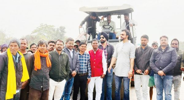 कांग्रेस के चक्काजाम के बाद सडक़ों की मरम्मत शुरू