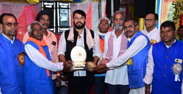 मानस गान स्पर्धा में शामिल पूर्व विधायक छाबड़ा