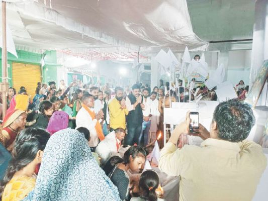 जोत प्रज्वलित कर सात दिनी गुरु गद्दी पूजा शुरू