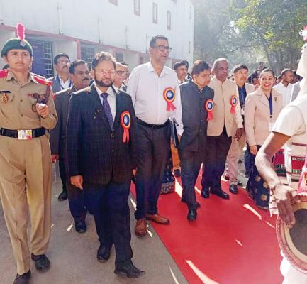 पीजी कॉलेज में निरीक्षण करने पहुंची नैक की टीम