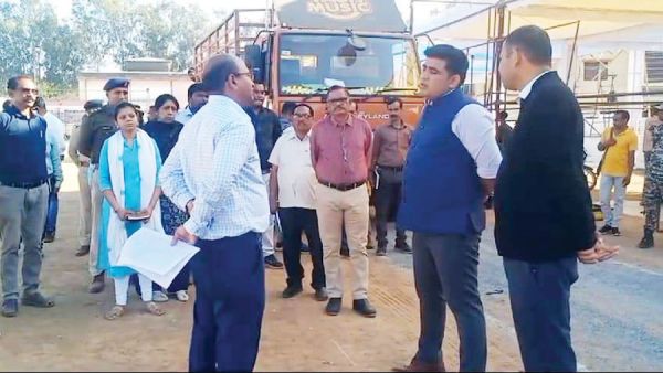 गणतंत्र दिवस समारोह तैयारियों का कलेक्टर ने लिया जायजा