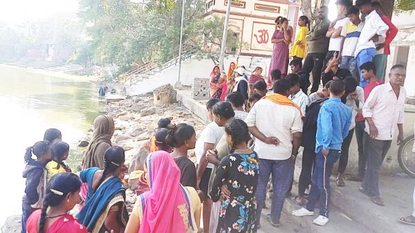 तालाब में मिला भ्रूण, कैमरे खंगाल रही पुलिस