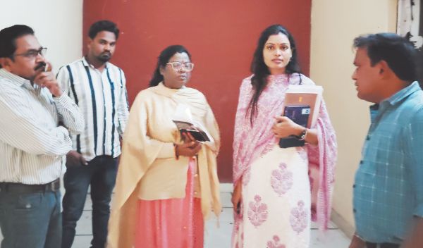 आरओ-एआरओ ने स्ट्रांगरूम, मतगणना स्थल का किया निरीक्षण