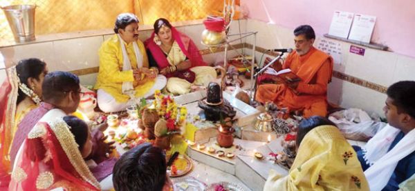 कुंदकेश्वर महादेव शिवालय की प्रथम वर्षगांठ पर विशेष पूजा