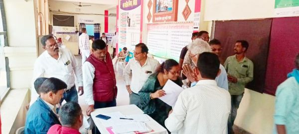 नामांकन के तीसरे दिन 3 अभ्यर्थियों ने किया आवेदन दाखिल