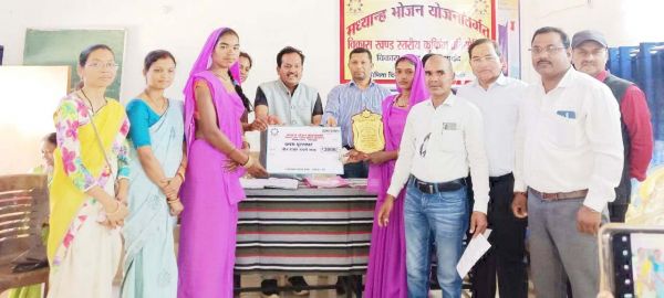 विकासखंड स्तरीय मध्यान्ह भोजन कुकिंग स्पर्धा