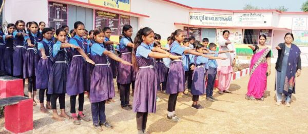 माध्यमिक शाला राखी में मना राष्ट्रीय मतदाता दिवस 