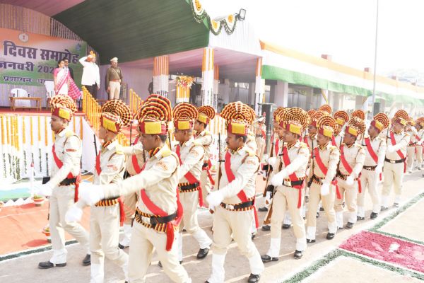 सांसद बृजमोहन अग्रवाल ने किया ध्वजारोहण