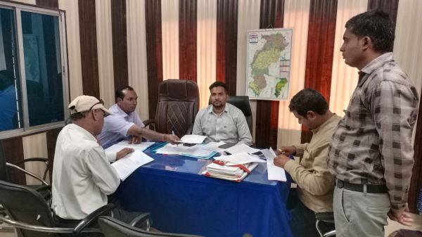 जिपं सदस्य बनने 5 फार्म बिके, धमतरी में पंच बनने 58 लोगों ने भरा नामांकन