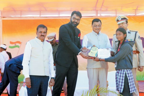 गणतंत्र दिवस पर पीएमश्री के तीन शिक्षक सम्मानित