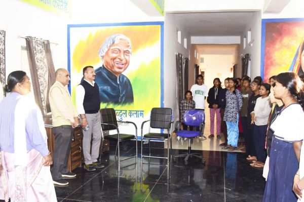 छात्रावासों का निरीक्षण,  सुरक्षा व्यवस्था पर विशेष ध्यान देने निर्देश