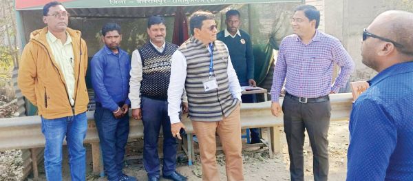 प्रेक्षक ने स्ट्रांग रूम, मतदान केंद्रों और अंतरराज्यीय जांच नाका का किया निरीक्षण