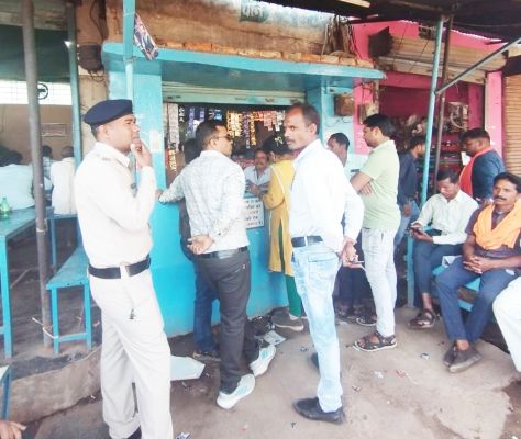 स्कूल के आसपास तंबाकू बेच रहे 21 दुकानों पर जुर्माना