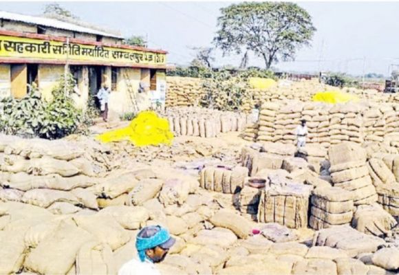 टोकन नहीं मिलने से जिले के 5100 से अधिक किसान धान बेचने से हो जाएंगे वंचित 