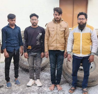 ट्रेलर के 14 चक्के चोरी कर बेचने वाले 2 चालक समेत 4 गिरफ्तार