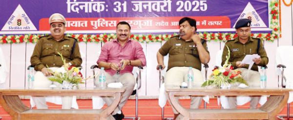 सडक़ सुरक्षा माह का समापन, कई कार्यक्रम