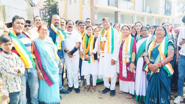 कांग्रेस अध्यक्ष प्रत्याशी  का जनसंपर्क