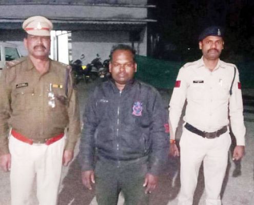 जिला बदर के आदेश का उल्लंघन, आरोपी गिरफ्तार