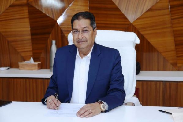 द्विवेदी ने एसईसीएल सीएमडी का अतिरिक्त प्रभार ग्रहण किया, अफसरों संग ली बैठक
