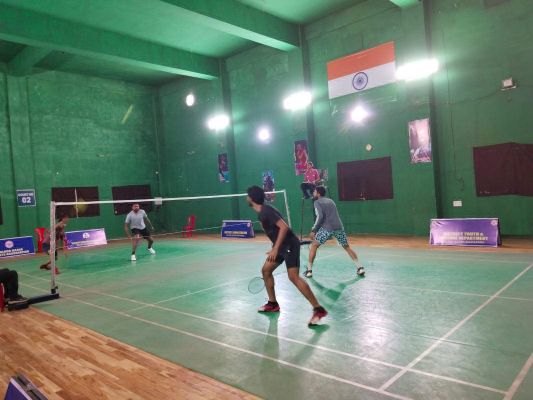 खेल स्पर्धा के दूसरे दिन बैडमिंटन में दिखाया दमखम