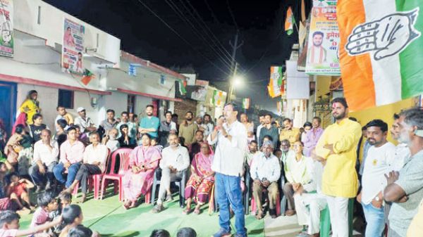 कांग्रेस प्रत्याशी ने गिनाईं अपने पांच साल की उपलब्धियां
