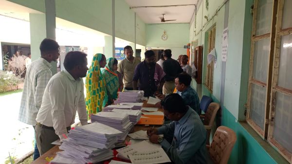 जिपं के 13 सदस्य के लिए 49 उम्मीदवार, 6 फरवरी तक नाम वापसी
